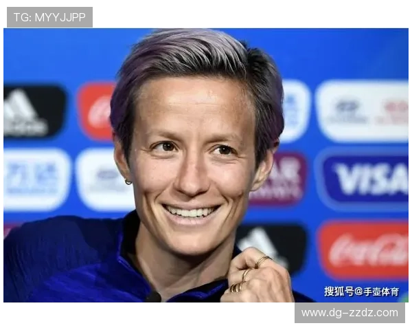 梅根·拉皮诺赛场上铁人，私底下却敢凹成时髦闺蜜团起飞了！